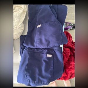 Figs Women’s M Navy Scrub Set